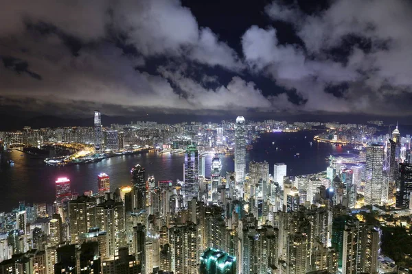 ヴィクトリア ・ ピークから香港のスカイライン — ストック写真