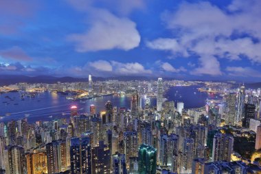  Victoria Peak üzerinden hk gece görünümü