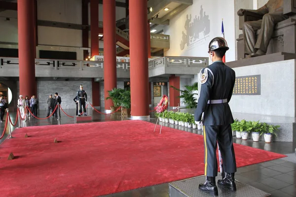 Silahlı Kuvvetler görevlisi onur