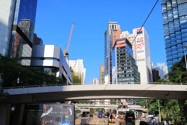 Hk Stadtansichten mit berühmten Straßenbahnen am wan chai — Stockfoto