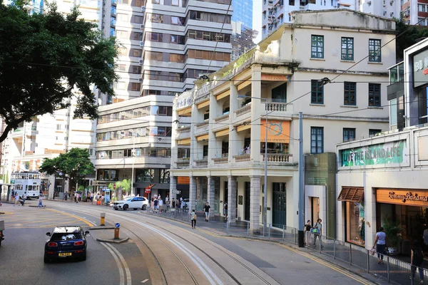 Hk vista del paisaje urbano con famosos tranvías en Wan Chai — Foto de Stock