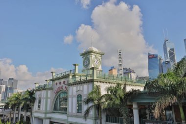 Hong Kong 'daki Central Pier 'de Saat Kulesi