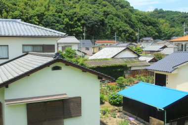 Japon tarzı ev görünümünü tren
