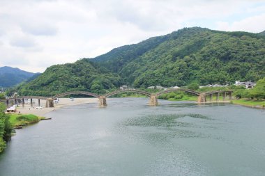 Kintai köprü yaz sezonu