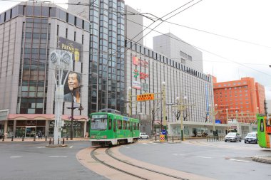  Sapporo modern tramvay Susukino alan geçiş