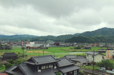 Tren Yamaguchi, çiftlik görünümünden 