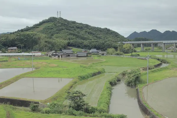 Tren Yamaguchi, çiftlik görünümünden 