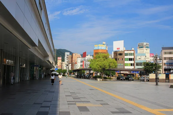 Gatuvy över Mihara japan — Stockfoto