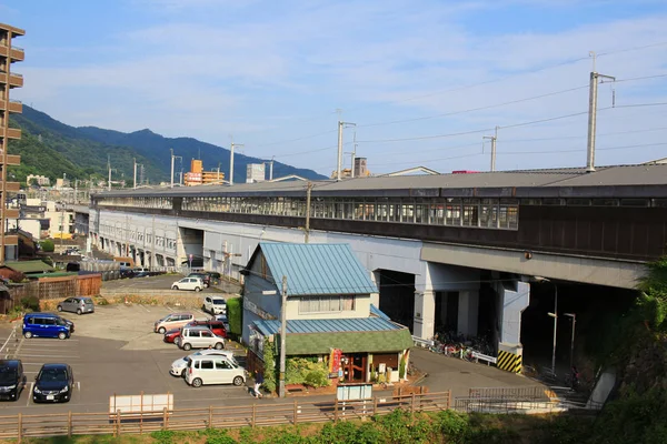 Vue de la ville de Mihara en train — Photo