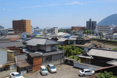 Tren penceresinden, Hiroşima görüntülemek