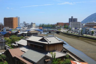 Tren penceresinden, Hiroşima görüntülemek