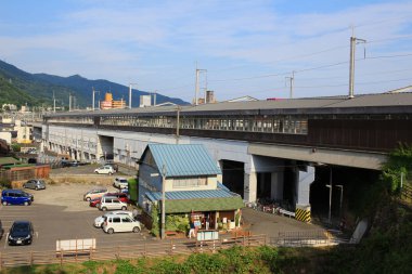 Mihara'ya kenti, tren