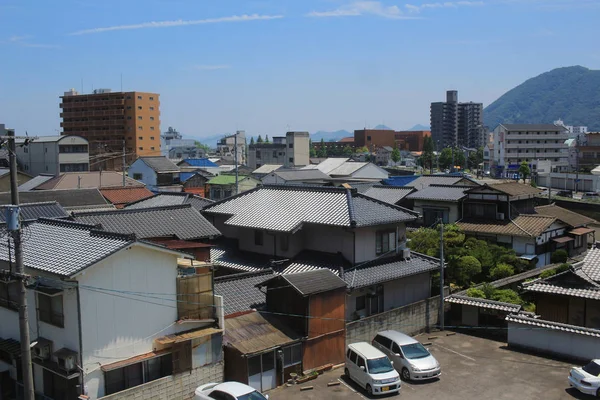 Tren penceresinden, Hiroşima görüntülemek