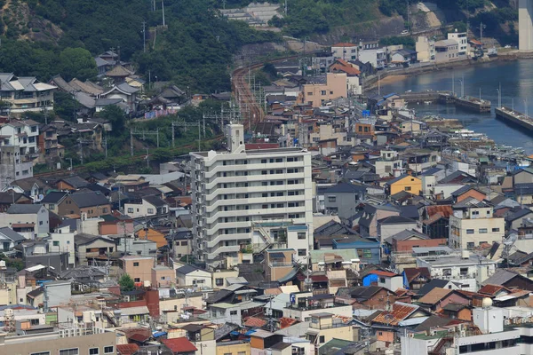 Вид на город Ономити с высоты птичьего полета — стоковое фото