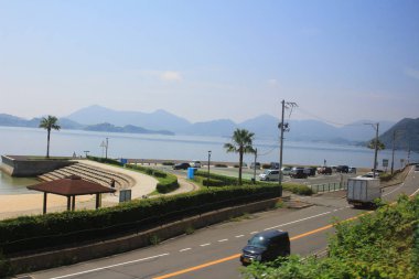 kure satırında tren penceresinden görüntülemek 