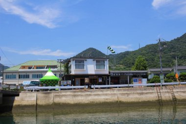 kure satırında tren penceresinden görüntülemek 