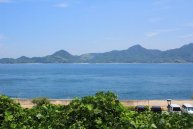 kure satırında tren penceresinden görüntülemek 