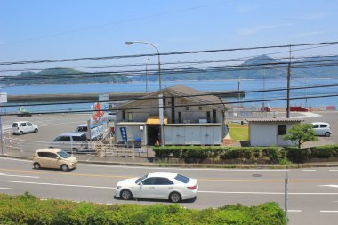 Tren penceresinden, Hiroşima görüntülemek