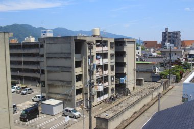 Tren penceresinden, Hiroşima görüntülemek