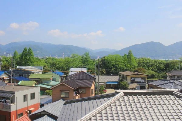 Vista del paisaje urbano con Mihara — Foto de Stock