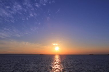 deniz manzaralı bir gün batımı Tung Chung