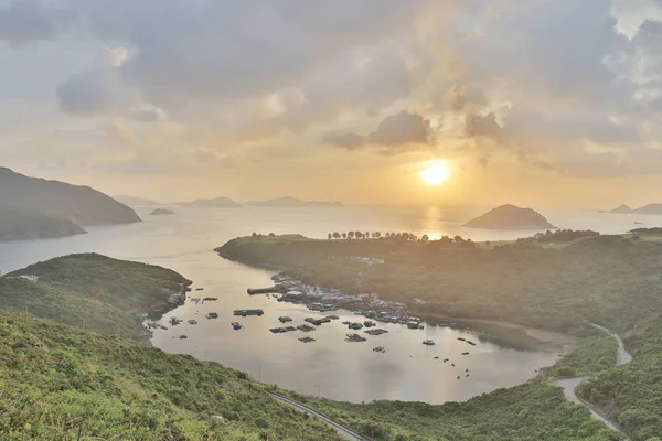 Po Toi O sabah, Hong Kong