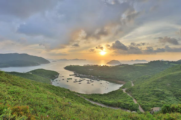 Po Toi O sabah, Hong Kong