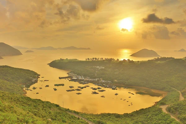 Po Toi O sabah, Hong Kong