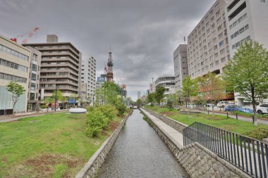 Soseigawa park ve Soseigawa Nehri Sapporo, Japonya
