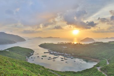Po Toi O sabah, Hong Kong
