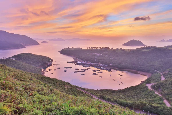 Po Toi O sabah, Hong Kong