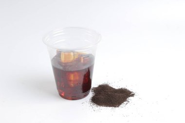  Soğuk çay; Beyaz arka plan üzerinde nesneleri