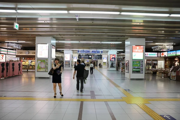 Kokura järnvägsstationen inuti — Stockfoto
