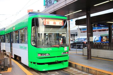 Tramvay-tren: Hiroshima, Japan