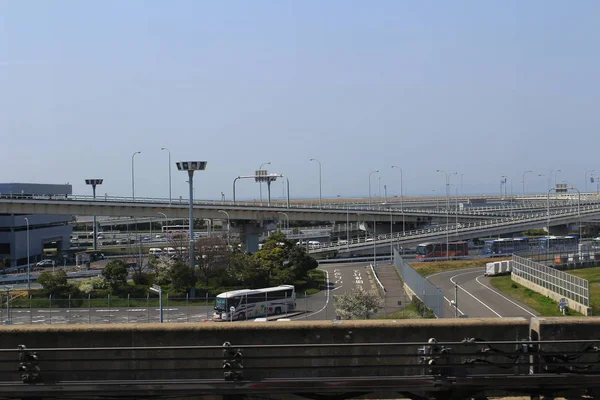Aeroporto de Kansai de Trem vista fora do trem — Fotografia de Stock