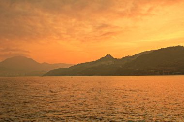 Önemsiz yuva, Tseung Kwan O yuva gün batımında