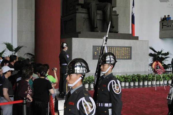Silahlı Kuvvetler görevlisi onur