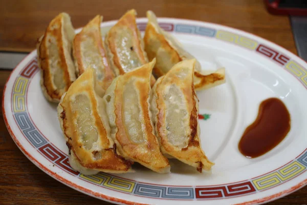 De Japanse knoedels aan tafel — Stockfoto