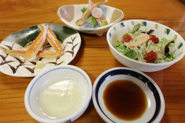 Harina de palo de cangrejo, decorar palo de cangrejo comida japonesa . —  Fotos de Stock