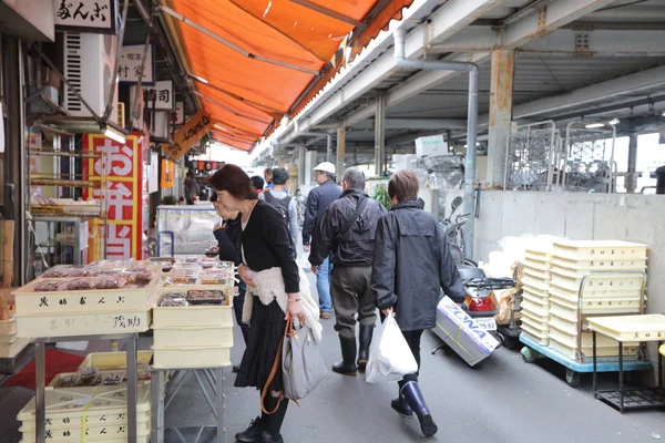 Mercado Exterior de Tsukiji en Tokio, Japón —  Fotos de Stock
