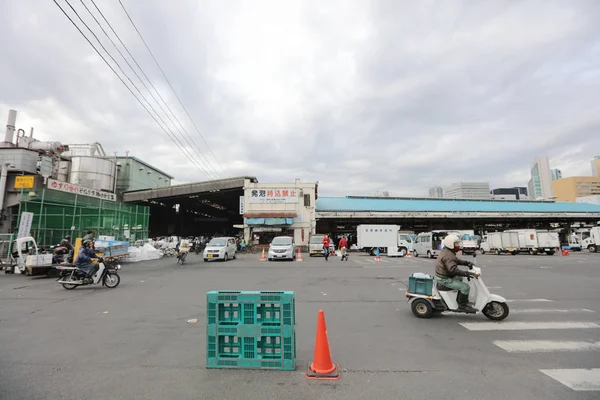 有名な築地の労働者市場操作上区域 — ストック写真