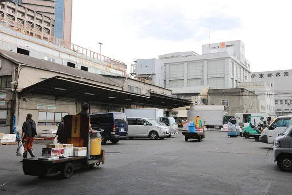 Sabahları Tsukiji Market sokak görünümü 