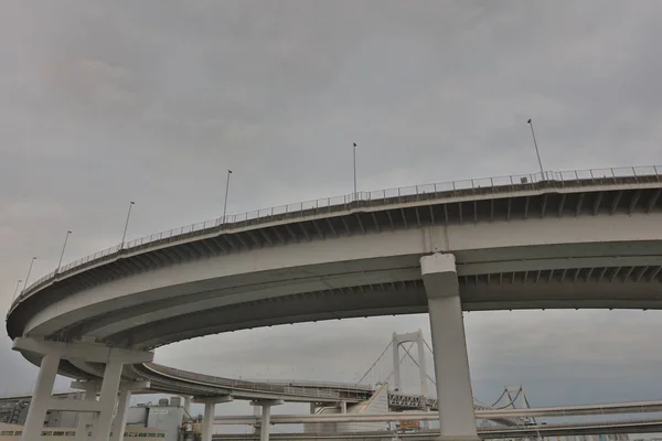 Ουράνιο τόξο γέφυρα από Odaiba, Τόκιο, Ιαπωνία — Φωτογραφία Αρχείου