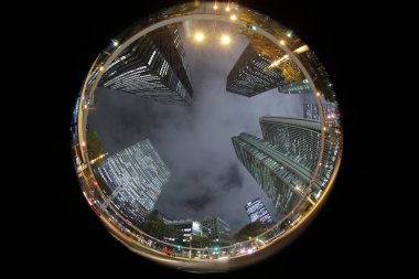 Shinjuku Tokyo ünlü gökdelenler geceleri