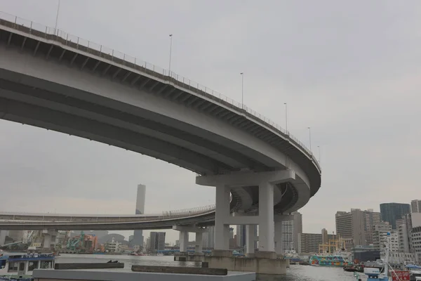 Rainbow Bridge od Odaiba, Tokio, Japonia — Zdjęcie stockowe