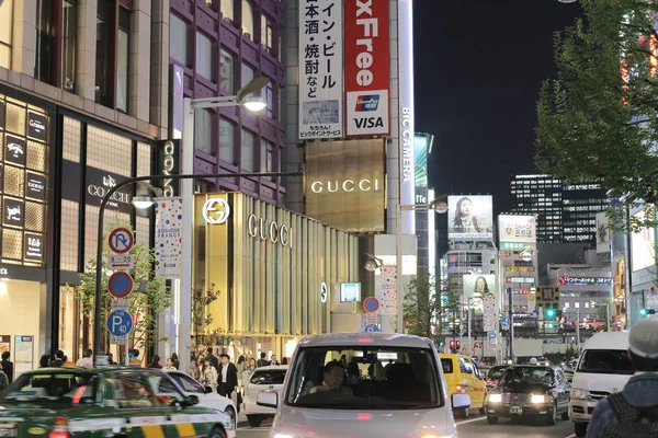 在夜晚，日本新宿 — 图库照片