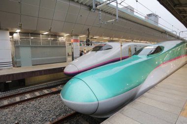 Tohoku Shinkansen line için Jr Doğu tarafından işletilen
