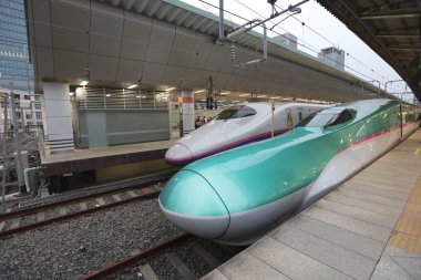 Tohoku Shinkansen line için Jr Doğu tarafından işletilen