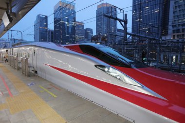 E6 serisi Shinkansen yüksek hızlı tren 