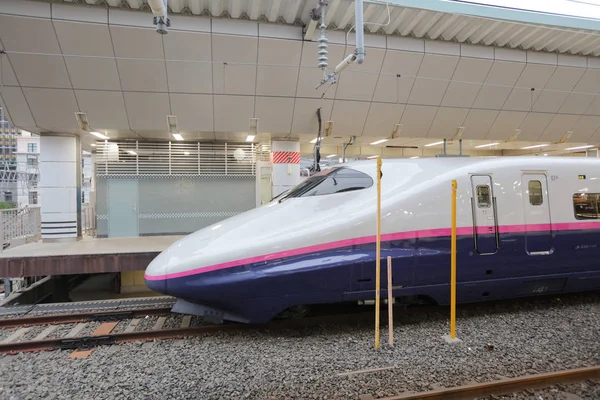 E2 serisi kurşun tren 